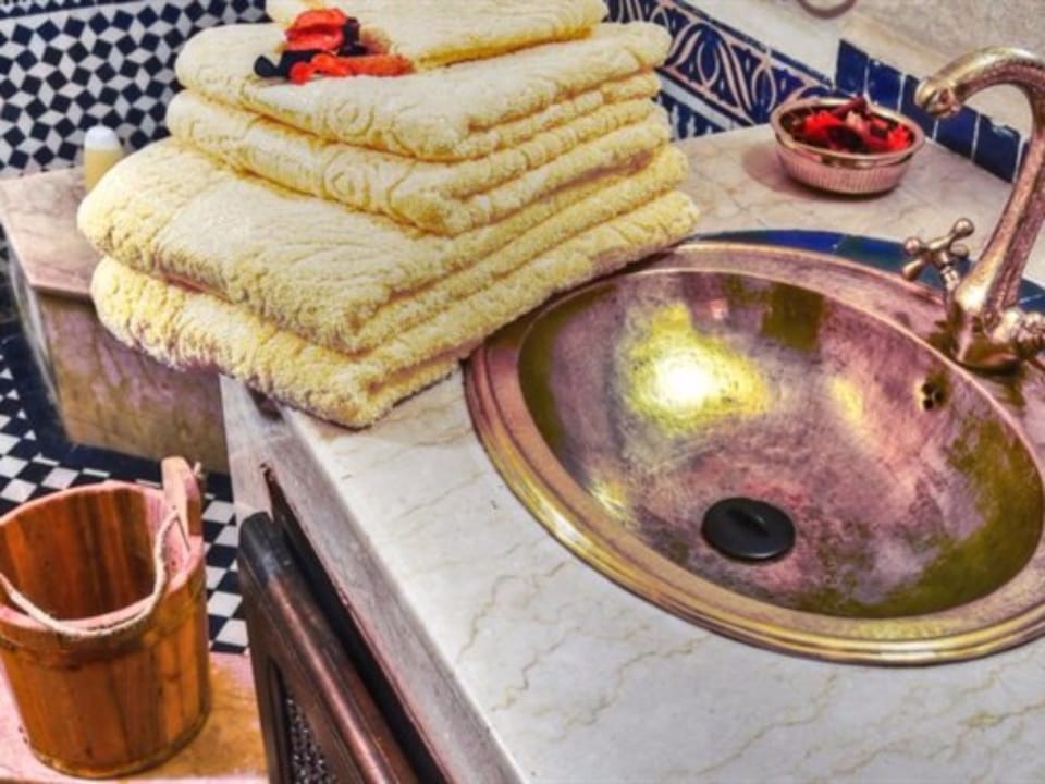 Junior Suite, 2 Bedrooms, Private Bathroom (Driss Chraibi) | Bathroom sink