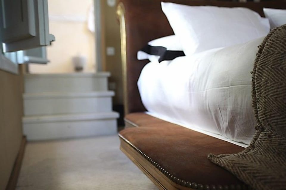 Grand Royal Suite (Alcazar 15 Mai) | Egyptian cotton sheets, premium bedding, pillowtop beds, minibar
