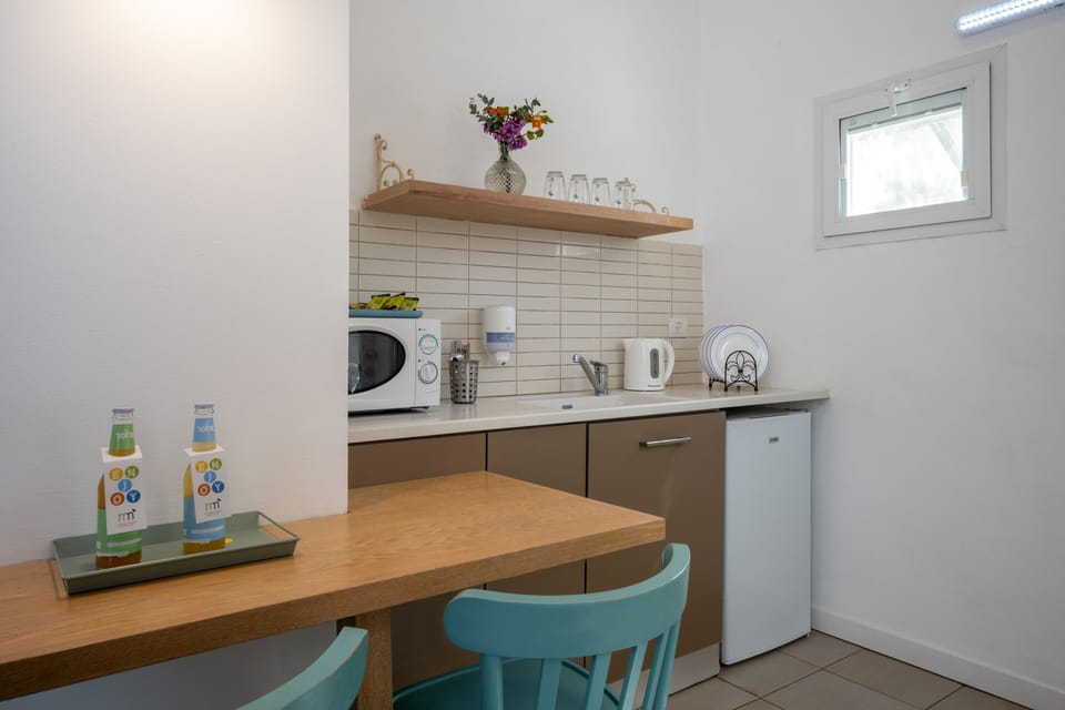 Family Studio with Garden Access | Private kitchenette | Microwave, coffee/tea maker, electric kettle