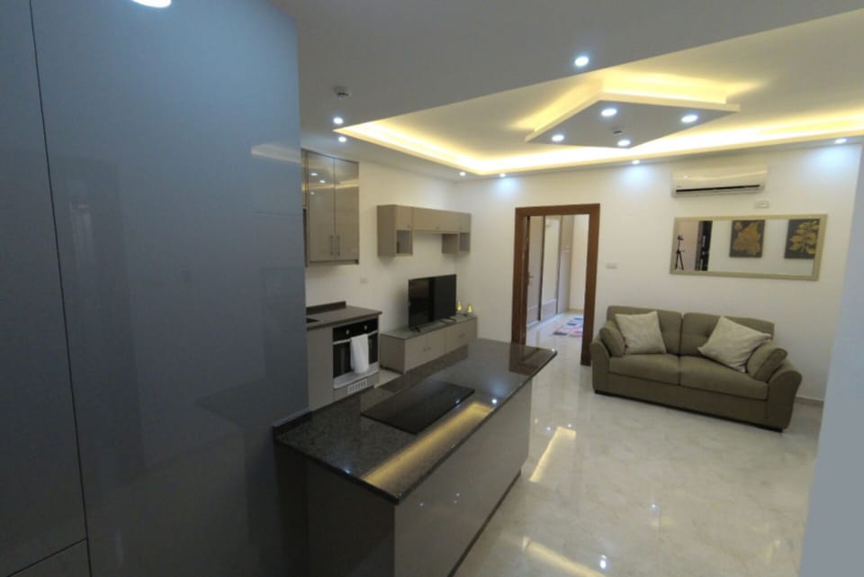 Apartment | Private kitchen | Fridge, microwave, oven, stovetop