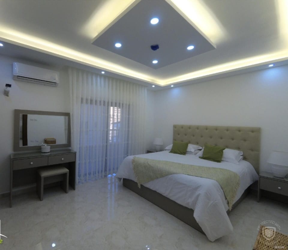 Amazing one Bedroom Apartment in Amman,elwebdah 1 Apartment in Africa
