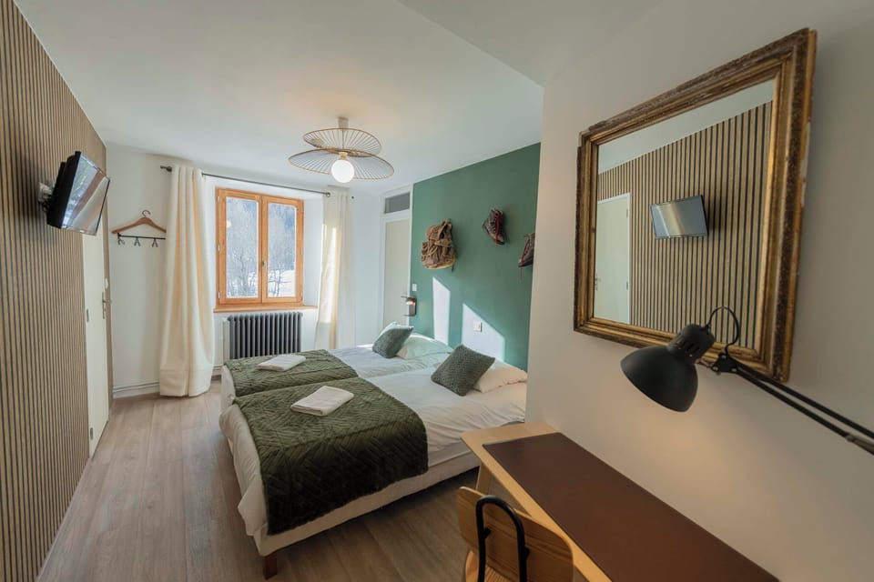 Comfort Double or Twin Room | Premium bedding, individually decorated, individually furnished, desk