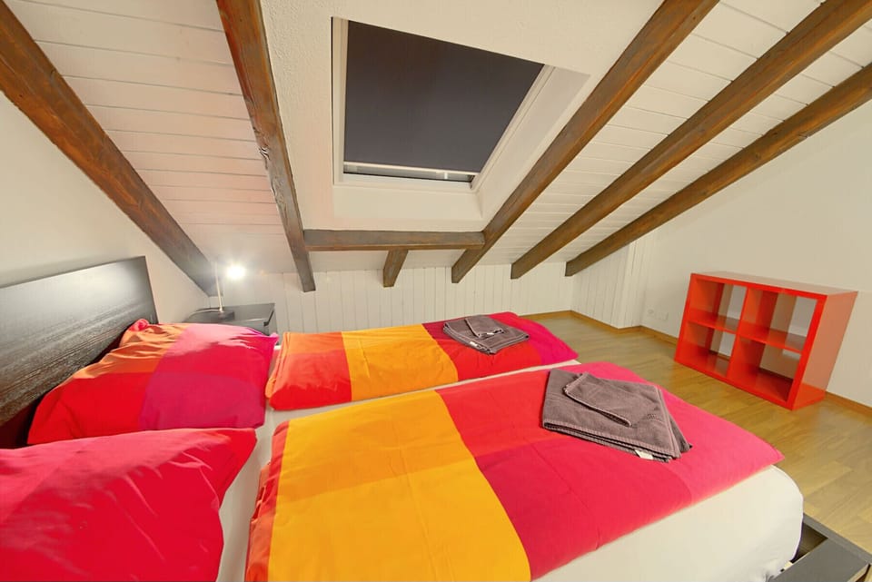 Apartment, 2 Bedrooms, 2 Bathrooms | 2 bedrooms, bed sheets