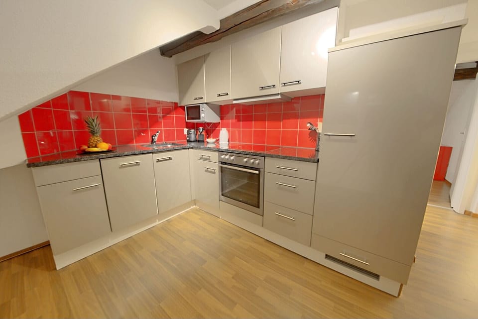 Apartment, 2 Bedrooms, 2 Bathrooms | Private kitchen | Microwave, dishwasher, coffee/tea maker, highchair