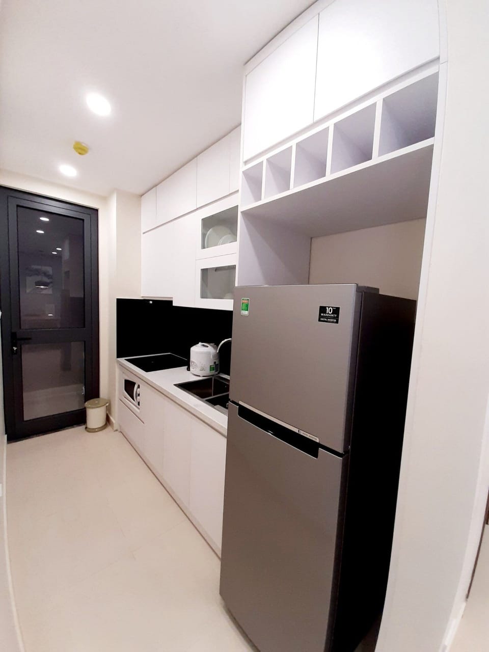 City Apartment, 2 Bedrooms | Private kitchenette | Fridge, microwave, stovetop, electric kettle