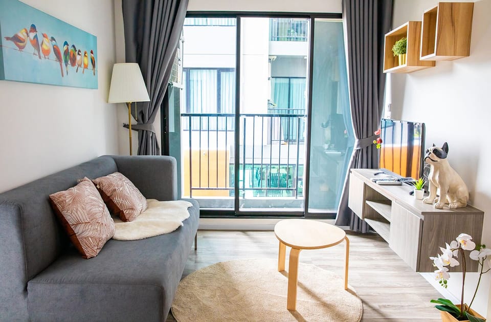 Comfort Apartment, 2 Bedrooms | Living area | LED TV