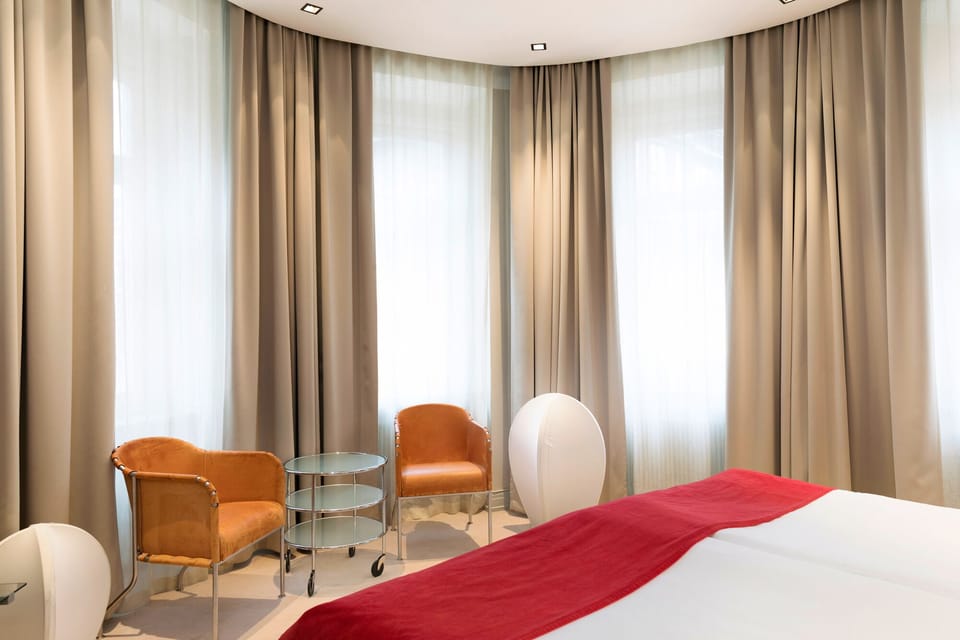 Suite | Premium bedding, minibar, in-room safe, desk