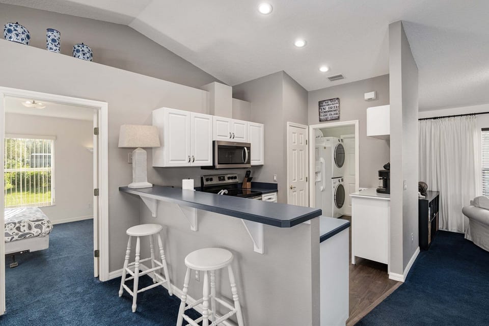 House, 3 Bedrooms | Private kitchen | Coffee/tea maker, fridge, oven, toaster