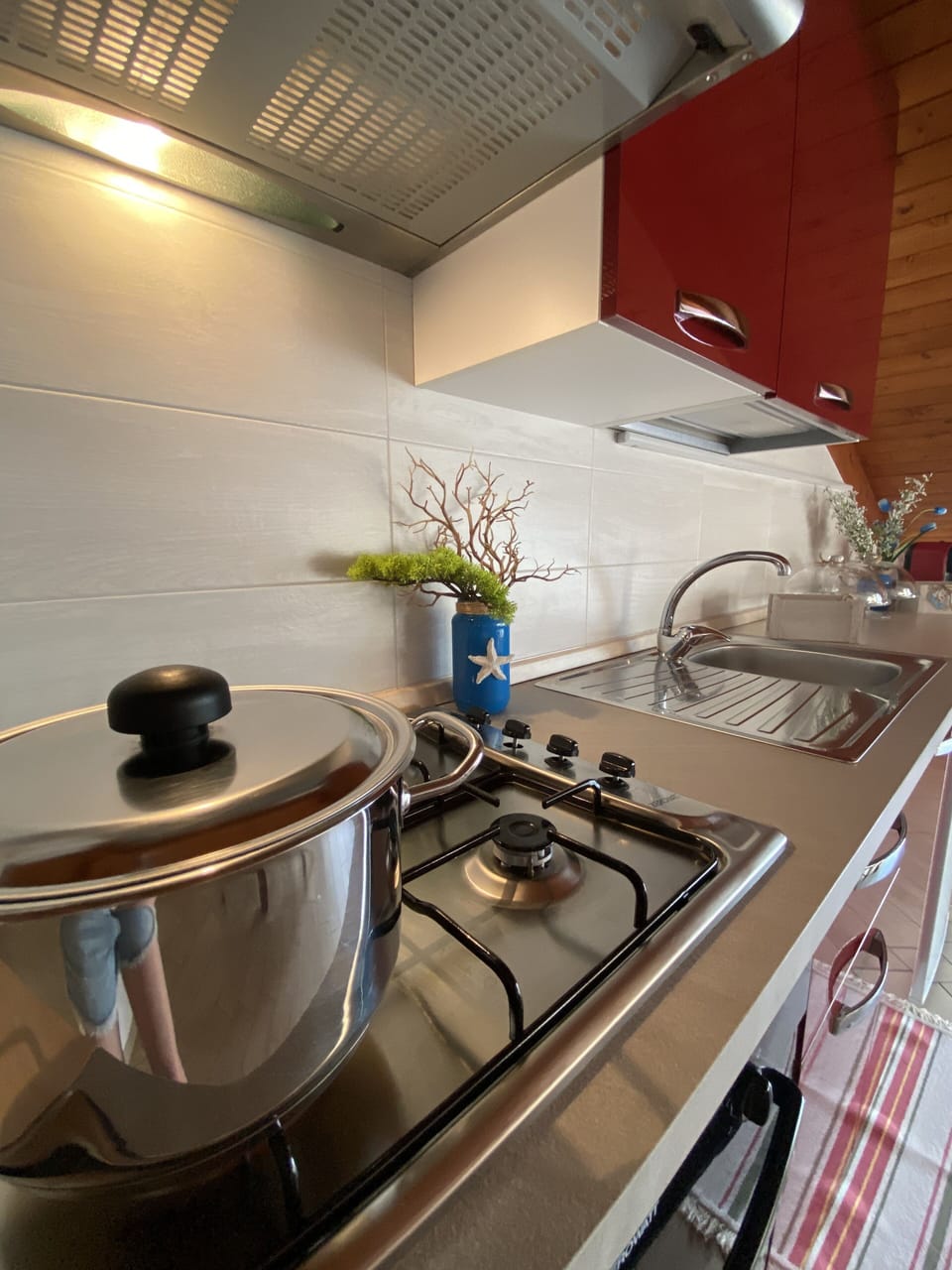 Apartment, 2 Bedrooms | Private kitchen | Shared fridge, microwave, toaster, highchair