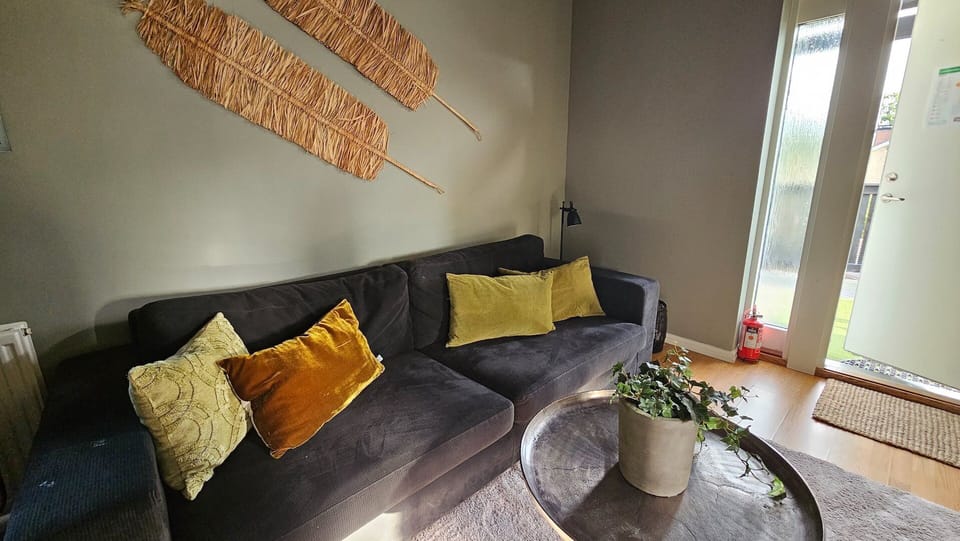 Family Room with Bathtub | Living area