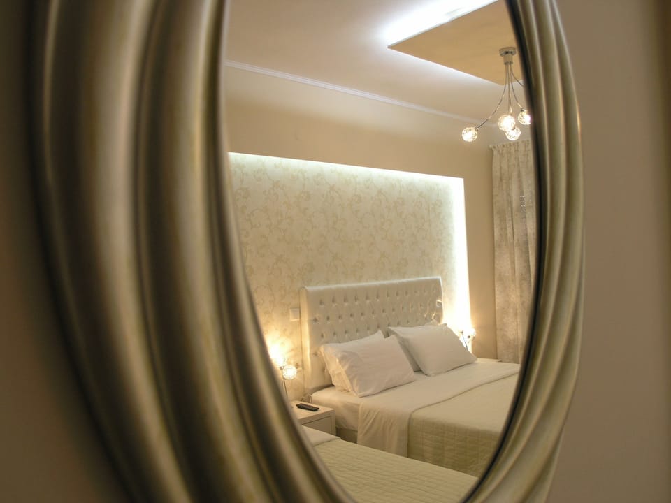 Studio, Garden View | Room amenity