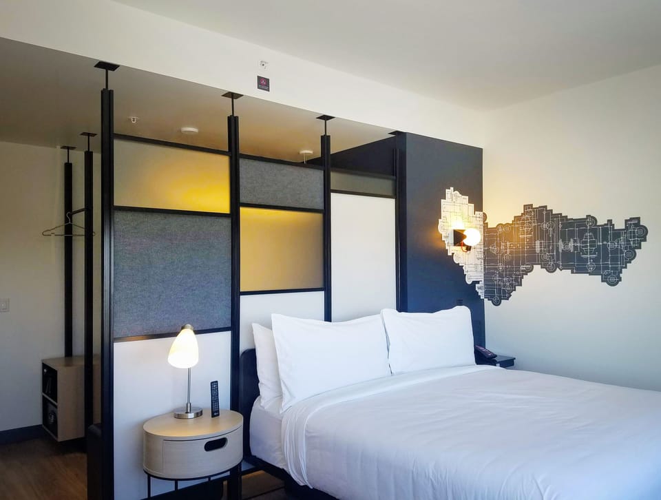 Premium bedding, in-room safe, desk, laptop workspace