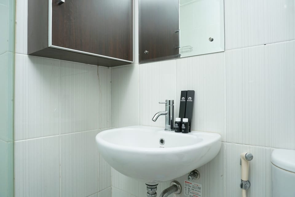 Room | Bathroom sink
