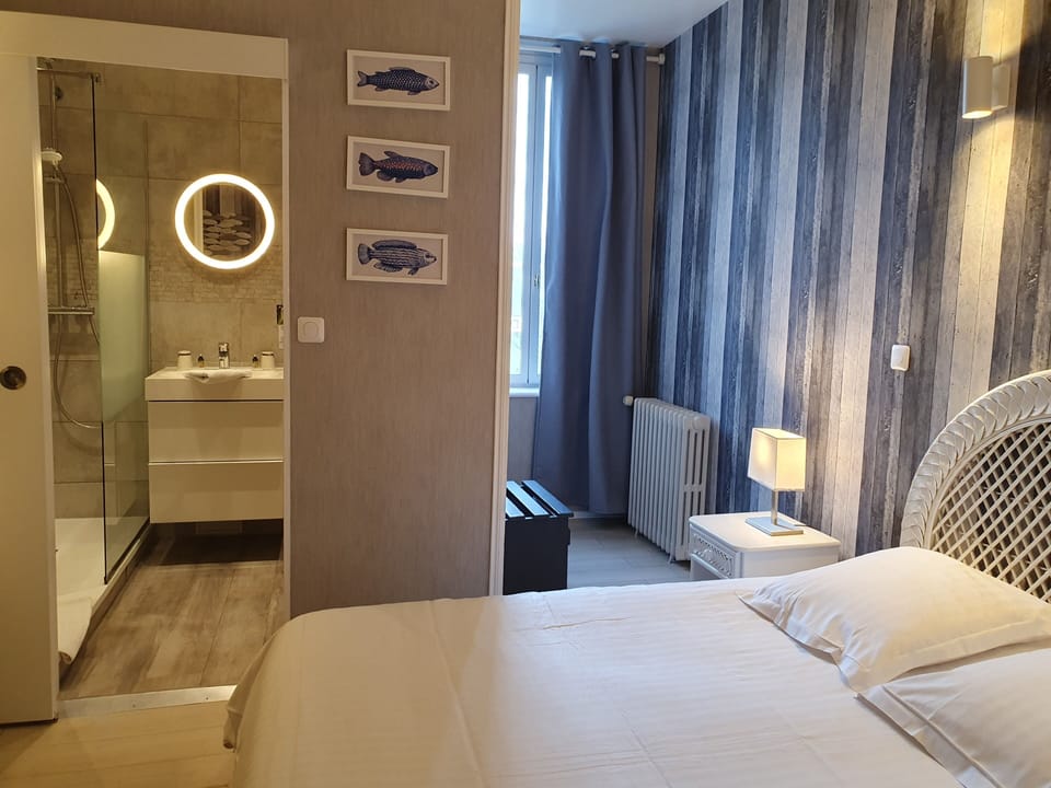 Classic Room | Individually decorated, individually furnished, desk, free WiFi