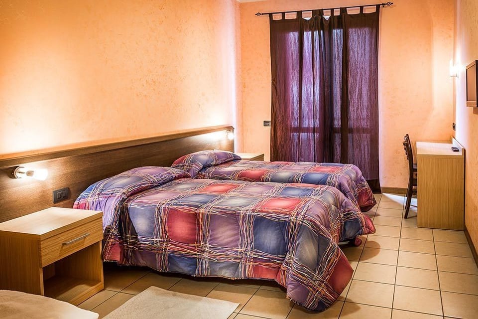 Classic Single Room | In-room safe, individually furnished, blackout drapes, free WiFi