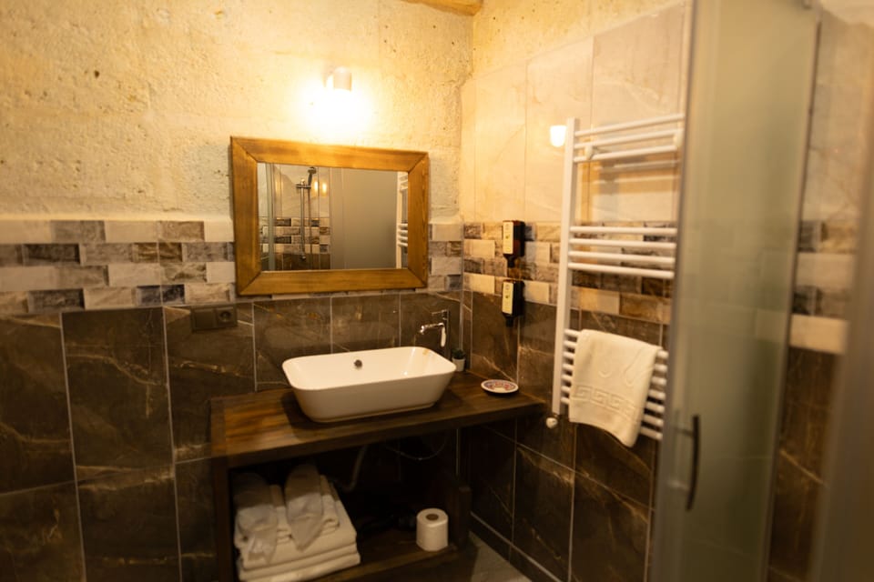 Lemon Cave Suites And Coffee House Hotel in Turkey