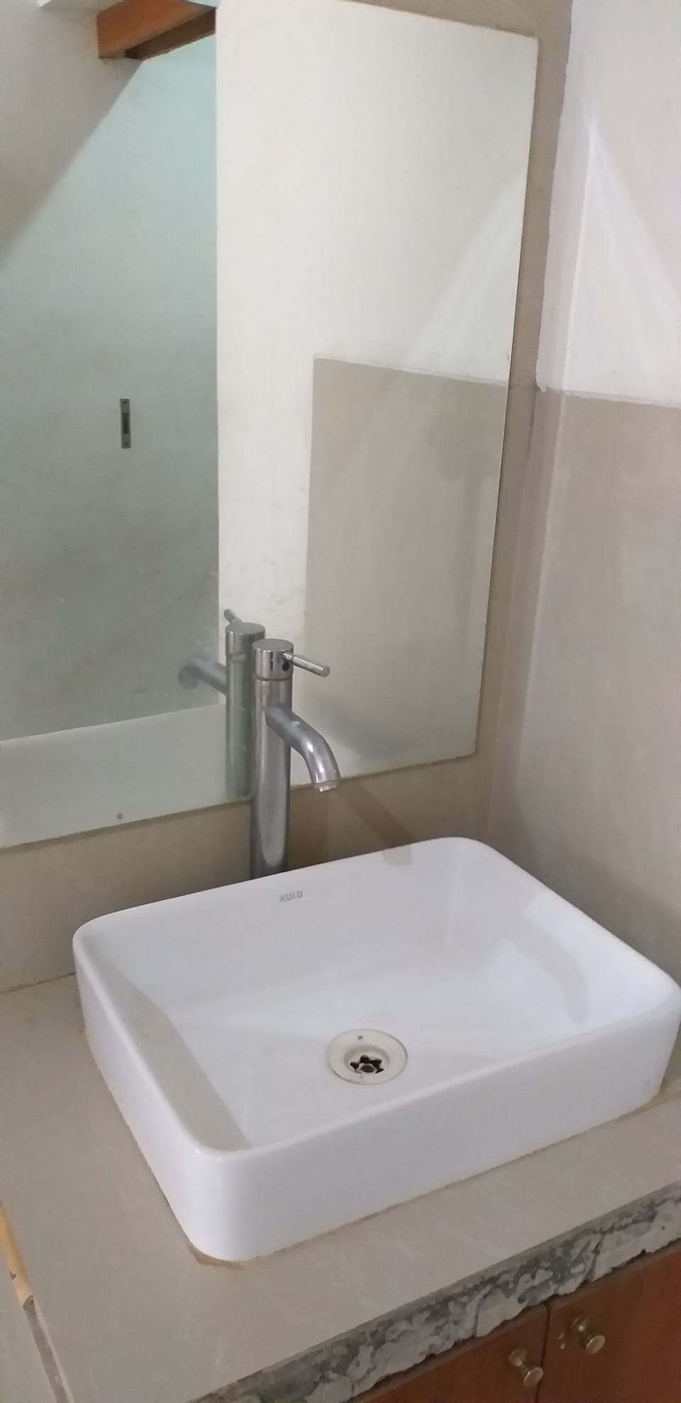 Shower, towels, soap, shampoo