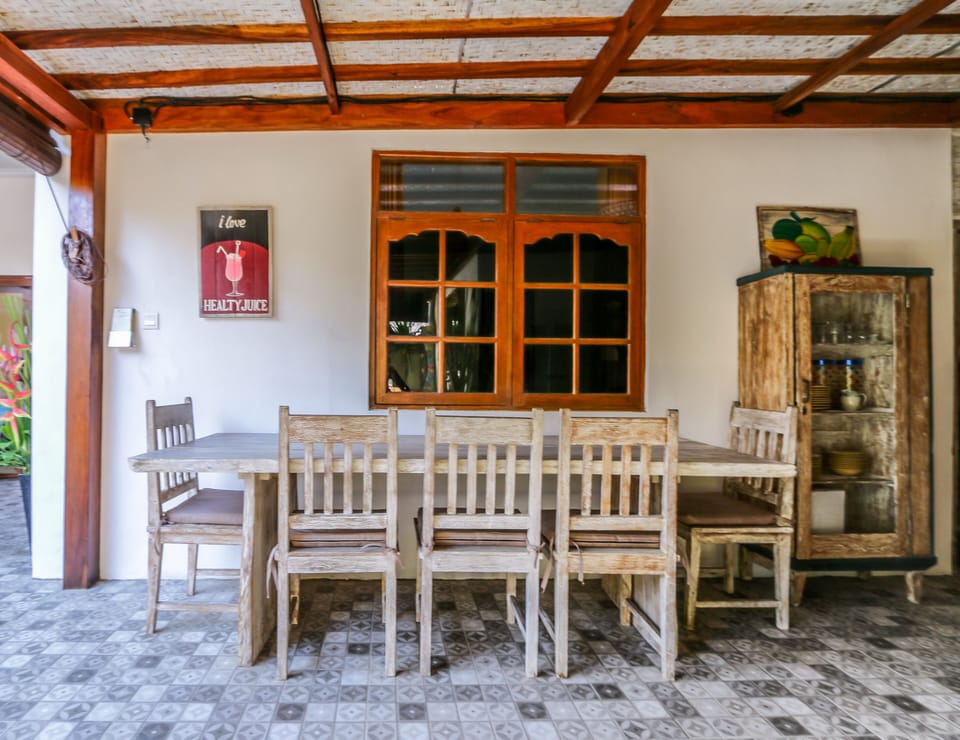 Villa, 3 Bedrooms | In-room dining