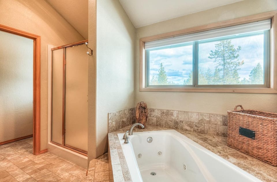 Vine Maple Lane 30 House in Sunriver