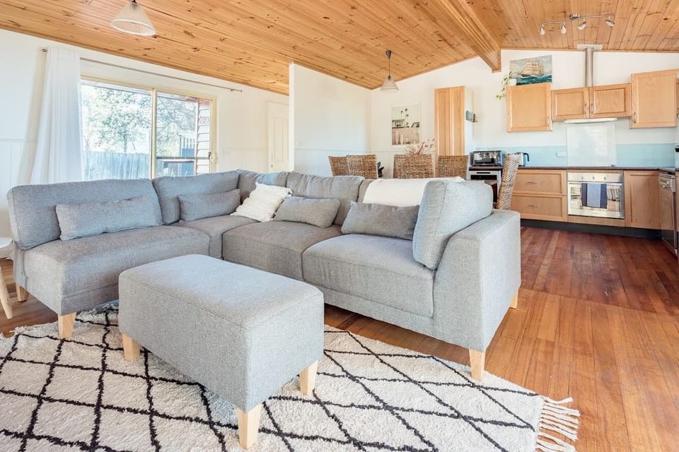 House, 1 Bedroom | Living room | LED TV