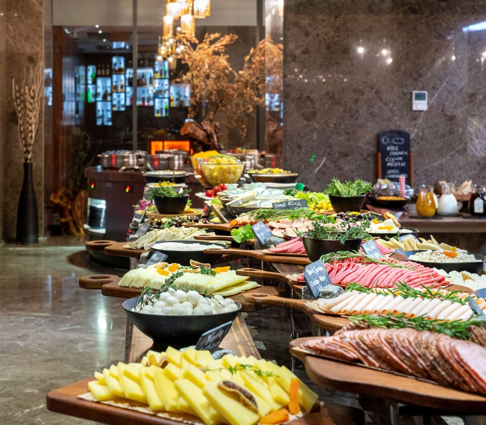 Daily buffet breakfast for a fee