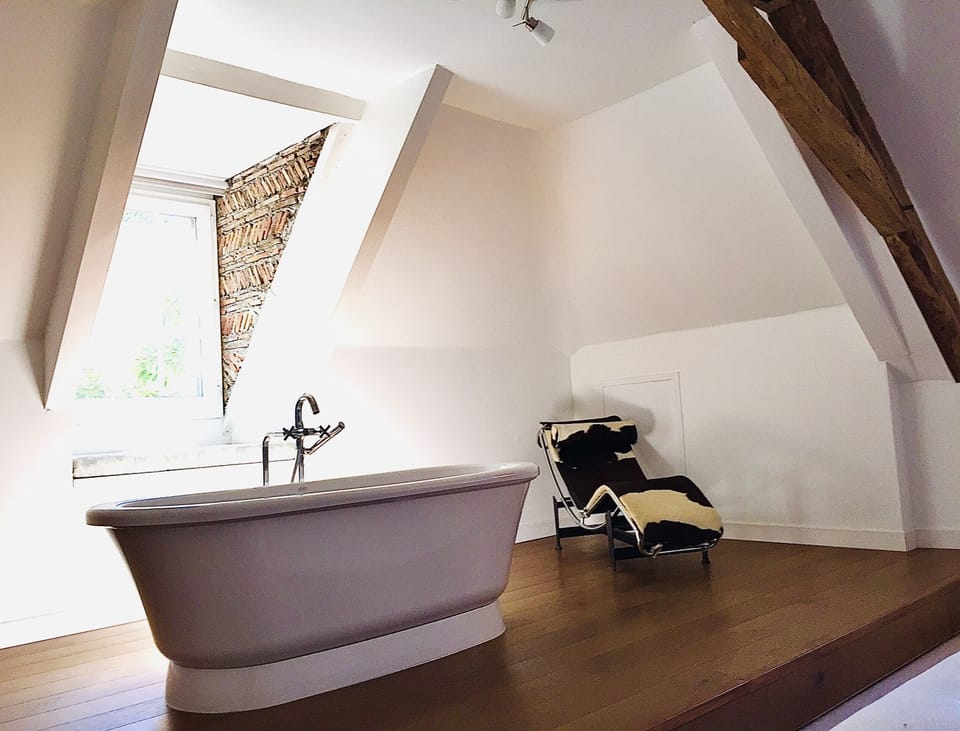 Presidential Suite, 1 King Bed | Bathroom | Separate tub and shower, designer toiletries, bathrobes, towels