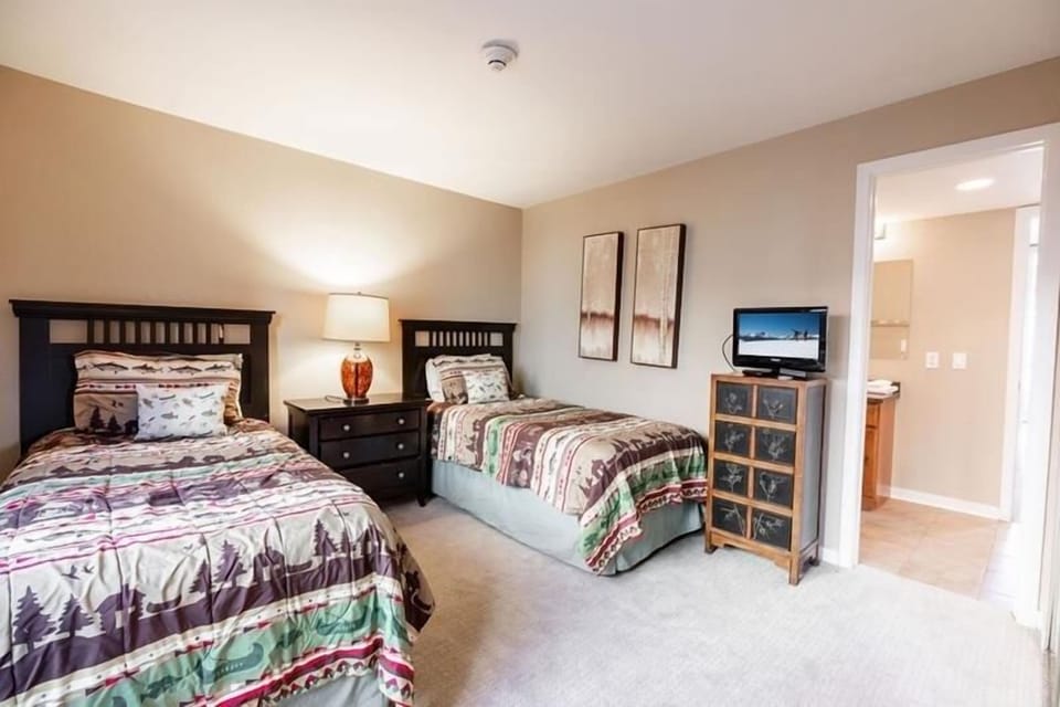 Condo, 3 Bedrooms | 3 bedrooms, free WiFi