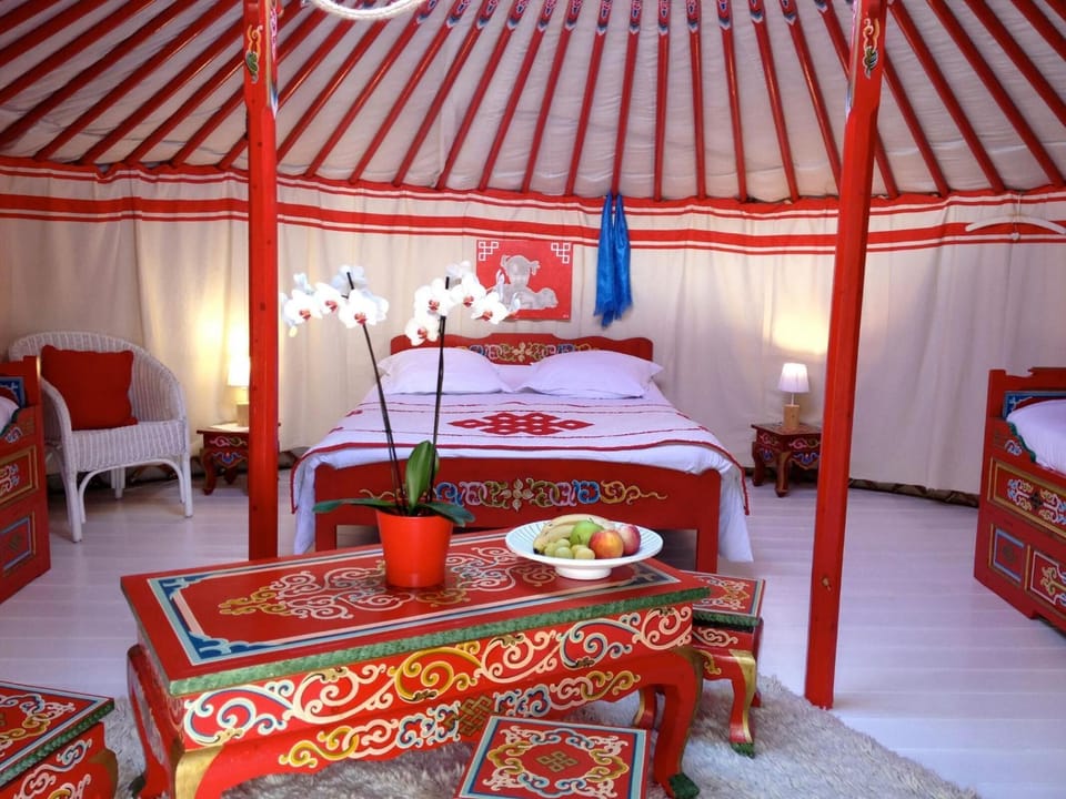 1 bedroom, minibar, individually decorated, individually furnished