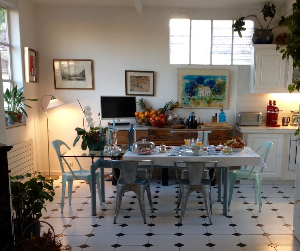 Deluxe Suite, Ensuite, Garden View (Villa Prétorina) | Restaurant