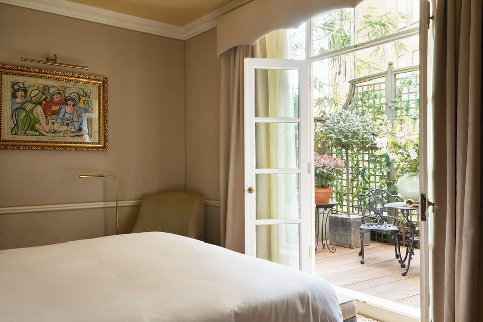 Suite (5) Victoria and Albert) | Egyptian cotton sheets, premium bedding, down comforters, minibar