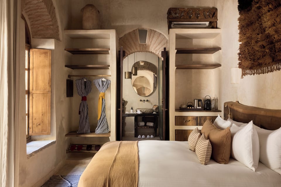 Room (Nobu Riad) | Premium bedding, in-room safe, soundproofing, free cribs/infant beds