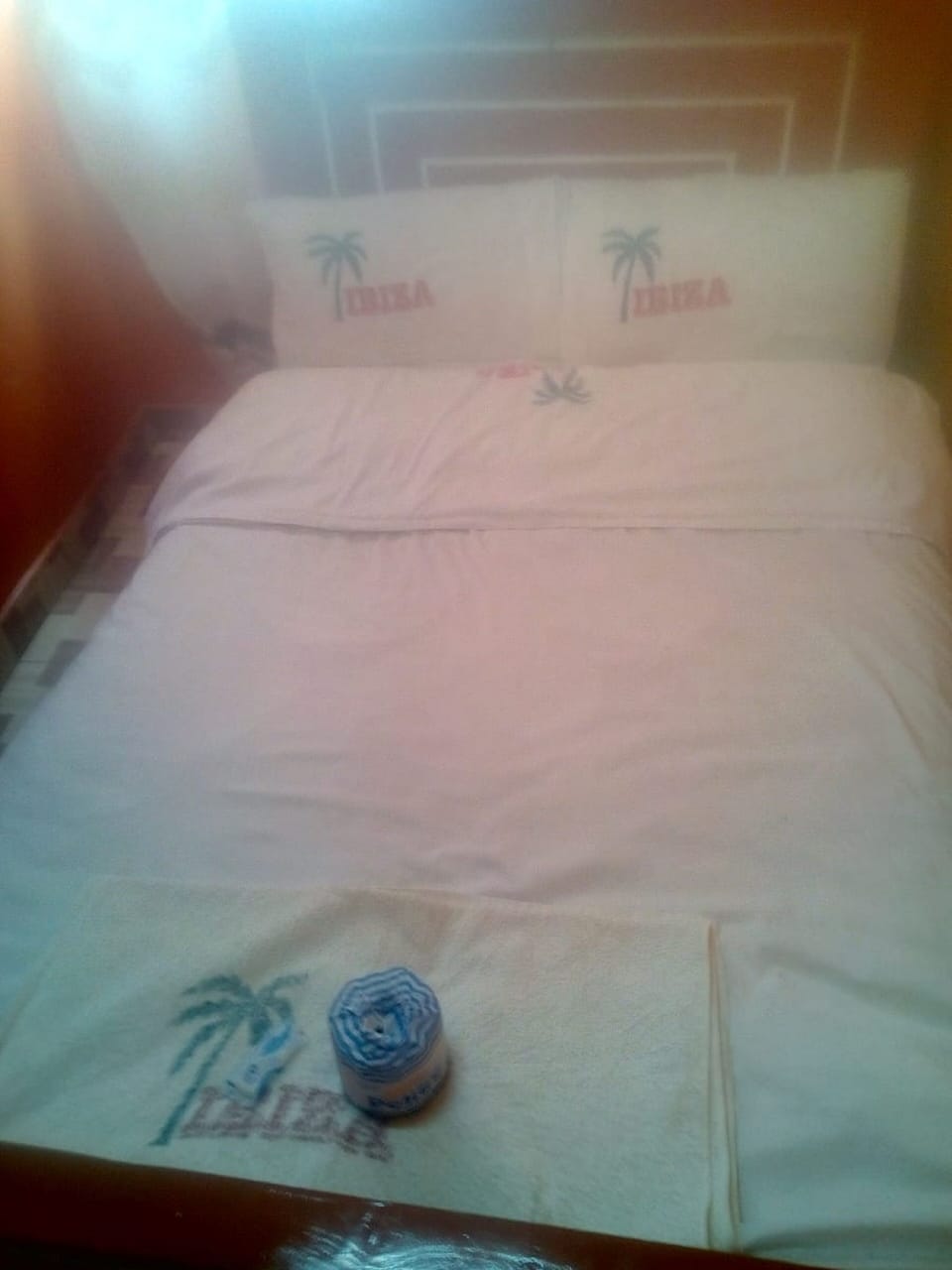 Single Room | Free WiFi, bed sheets