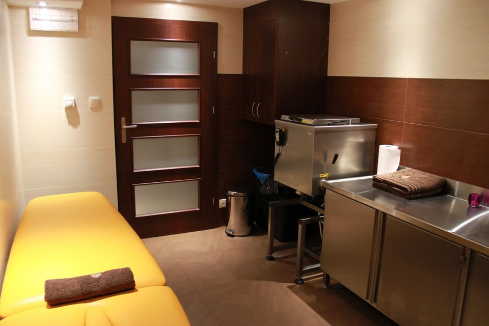 Hot stone massages, sports massages, massages
