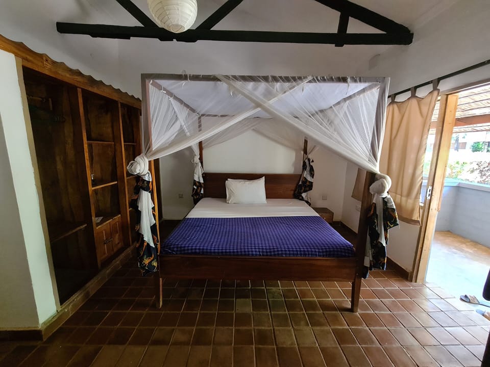 Standard Room, Ensuite | Egyptian cotton sheets, in-room safe, individually decorated