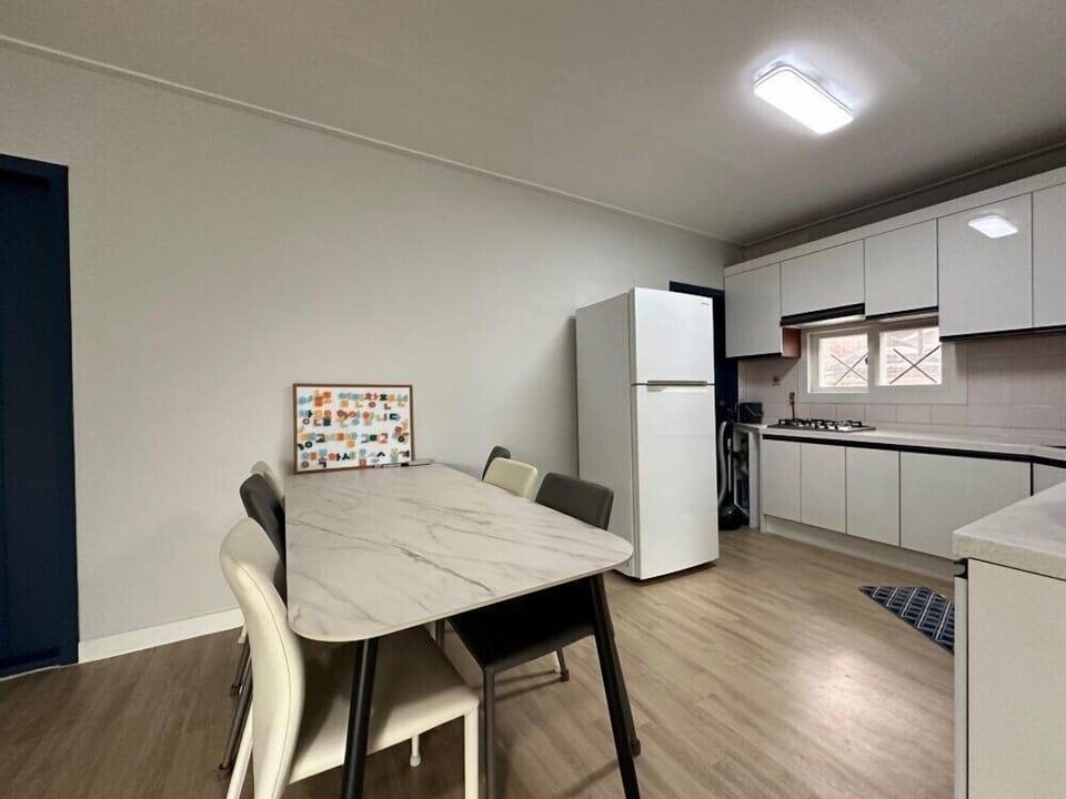 Room (Private) | 1 bedroom, free WiFi, bed sheets