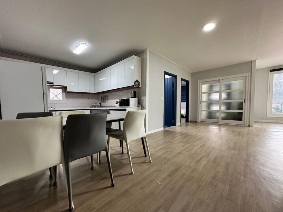 Room (Private) | 1 bedroom, free WiFi, bed sheets