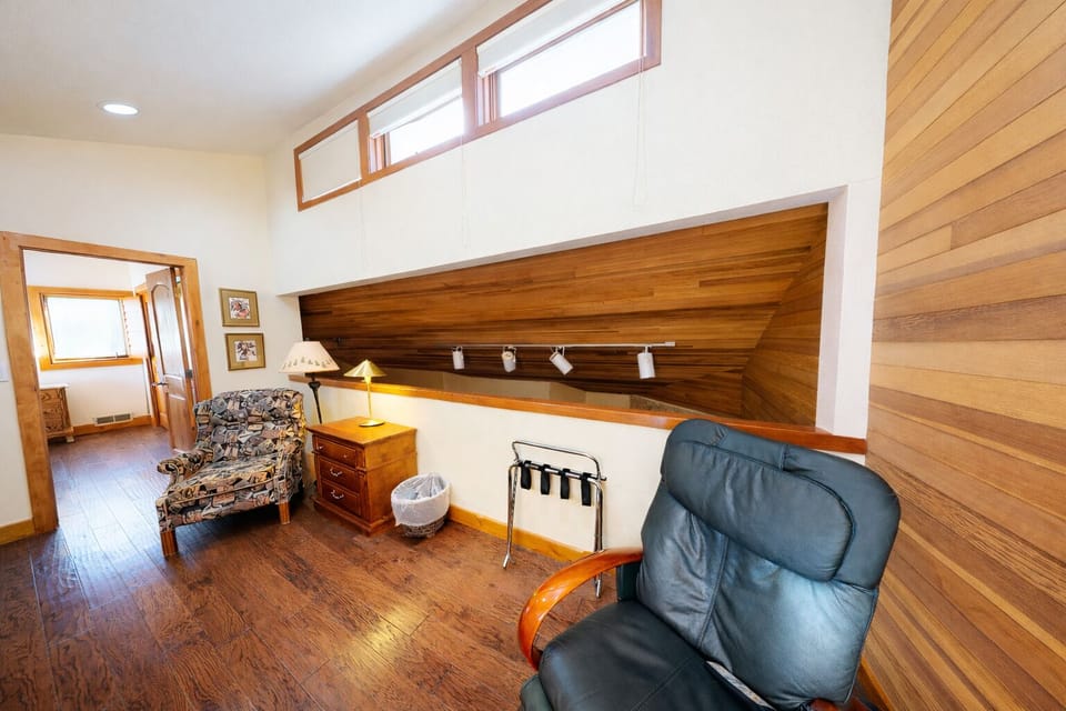 Condo, 3 Bedrooms | Interior