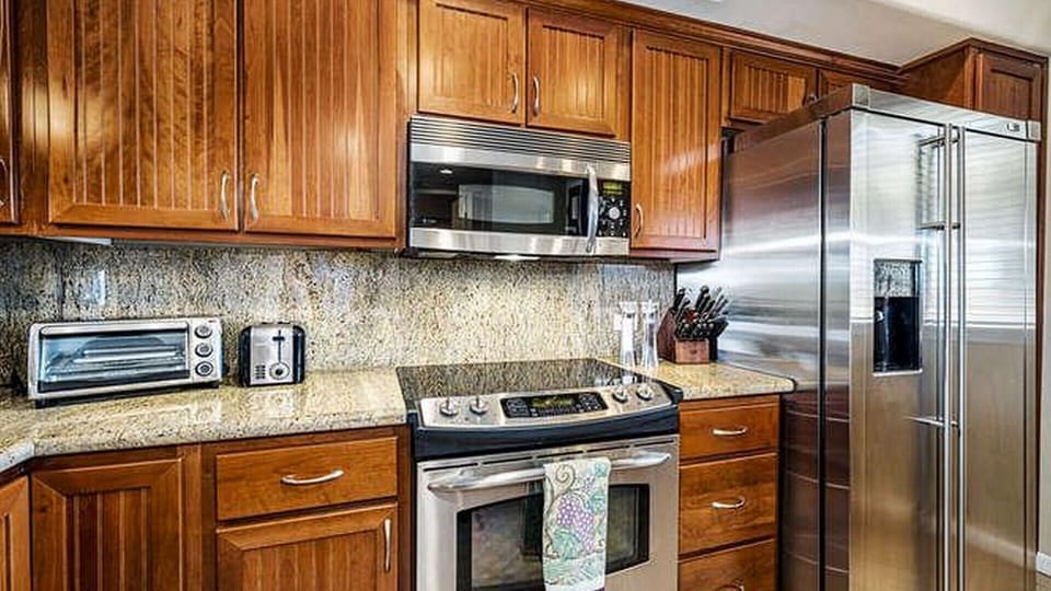 Condo, Multiple Beds, Golf View (Waikoloa Beach Villas J32) | Private kitchen | Toaster