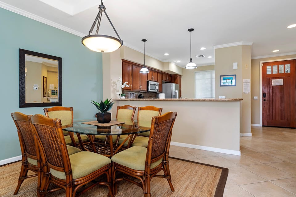 Condo, 1 King Bed, Golf View (Waikoloa Beach Villas H32) | Dining