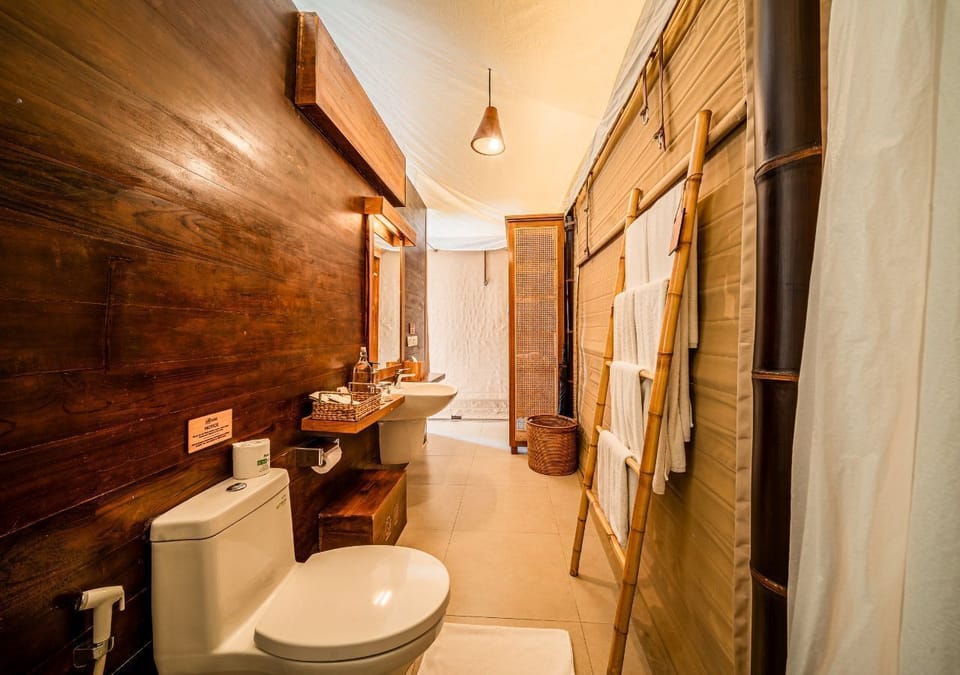 Family | Bathroom | Shower, rainfall showerhead, free toiletries, hair dryer
