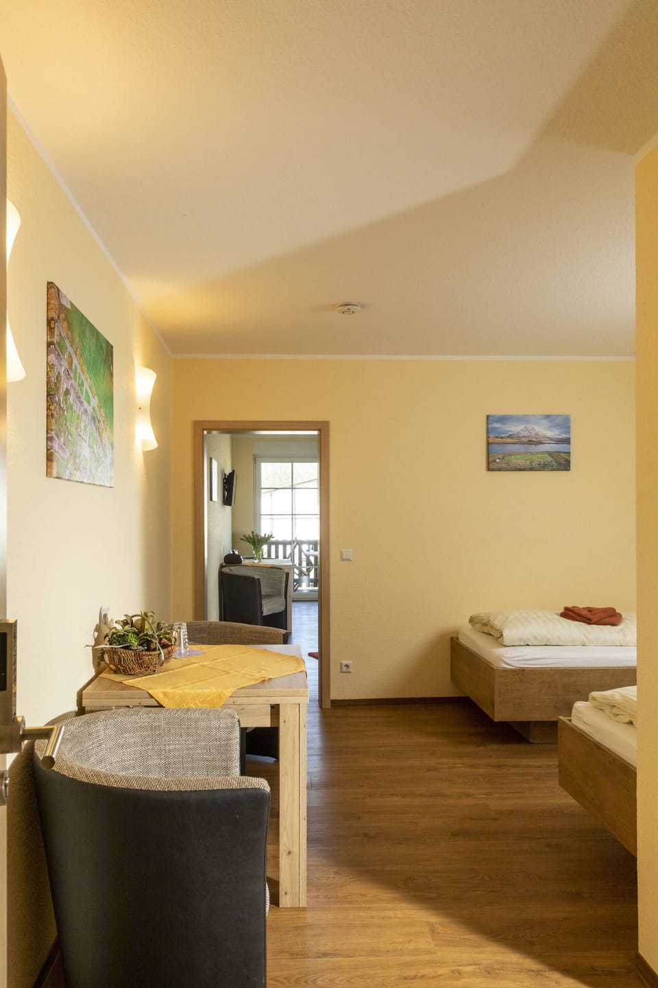 Suite, Garden View (incl. city tax 2 EUR) | Soundproofing, free WiFi, bed sheets
