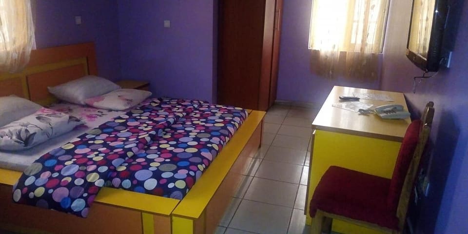 Double Room | In-room safe, free WiFi, bed sheets