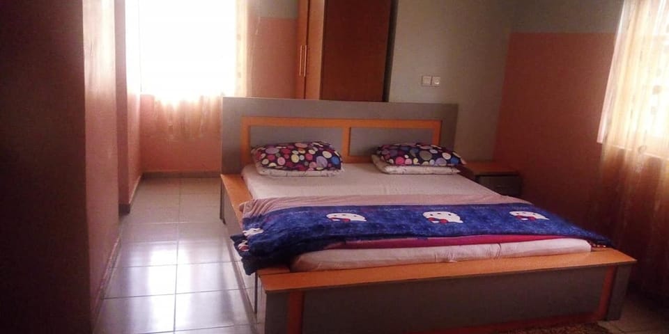 Double Room | In-room safe, free WiFi, bed sheets