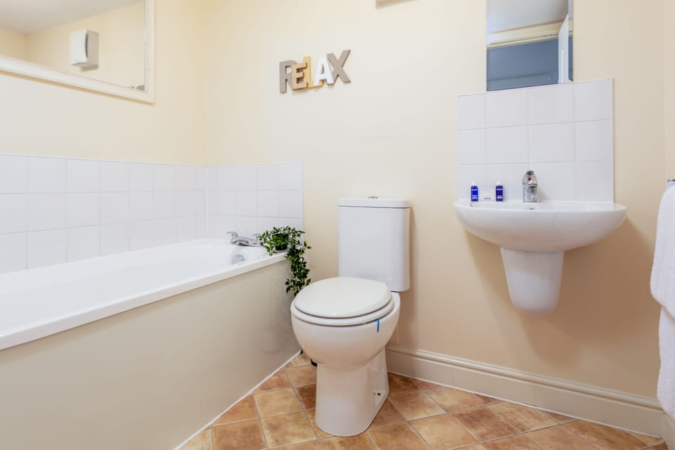 Granary Suite No22 - Donnini Apartments Apartment in Ayr