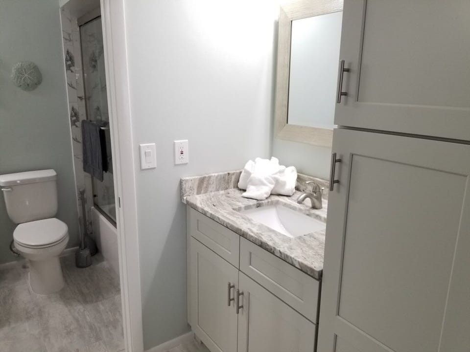 Ocean Gallery 26 2 Bedroom Condo by RedAwning Apartment in Butler Beach
