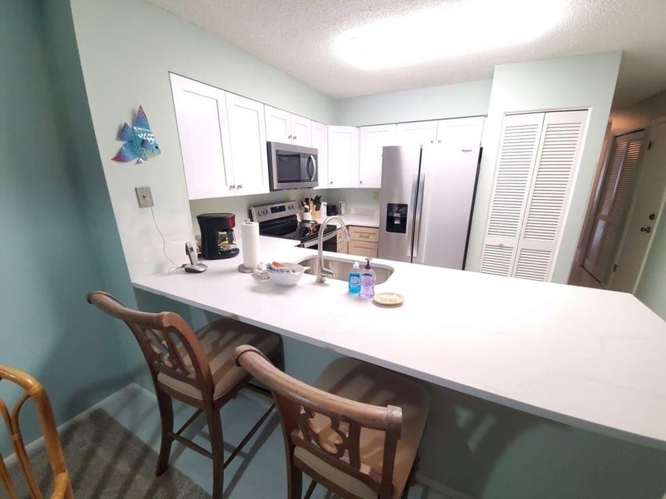Condo, 2 Bedrooms | Private kitchen | Microwave, dishwasher, cookware/dishes/utensils