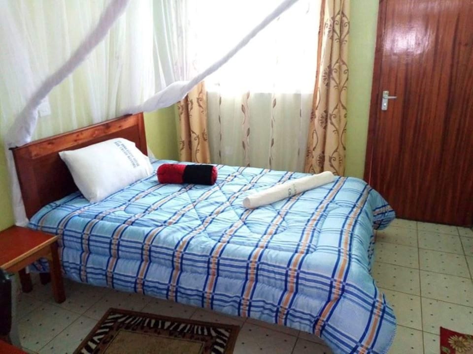 Single Room | Desk, free WiFi, bed sheets