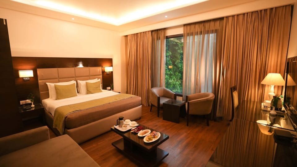 Superior Room | Premium bedding, memory foam beds, minibar, individually furnished