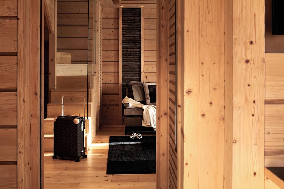 Romantic Suite, Bathtub, Mountain View | Premium bedding, down comforters, Select Comfort beds, in-room safe