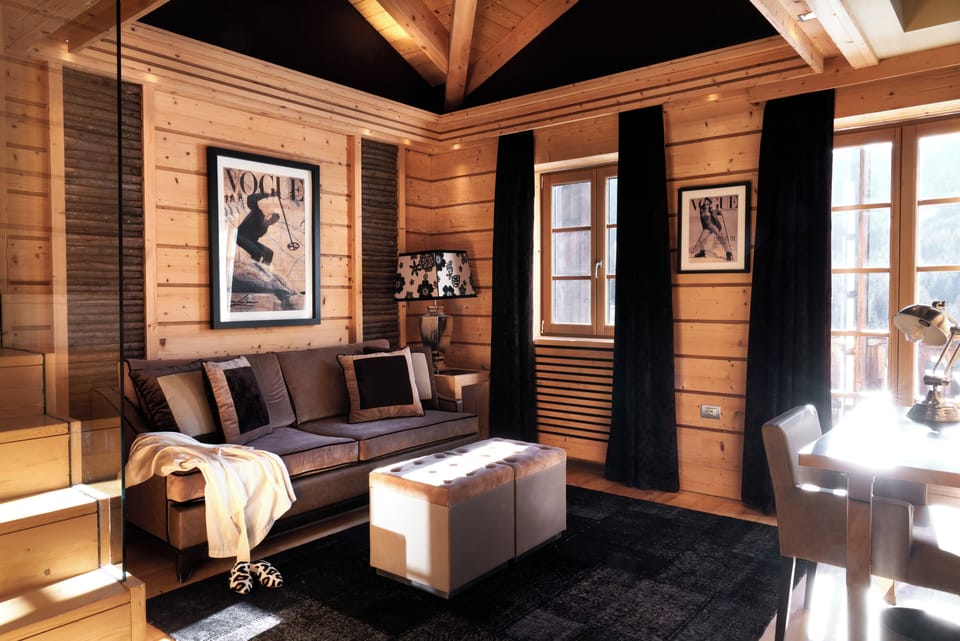 Romantic Suite, Bathtub, Mountain View | Premium bedding, down comforters, Select Comfort beds, in-room safe